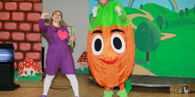 Bayraklı’da Tiyatro Şenliği