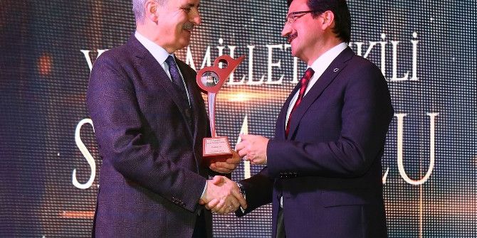 Başkan Ak’a 15 Temmuz ‘Yerel Direniş Ödülü’