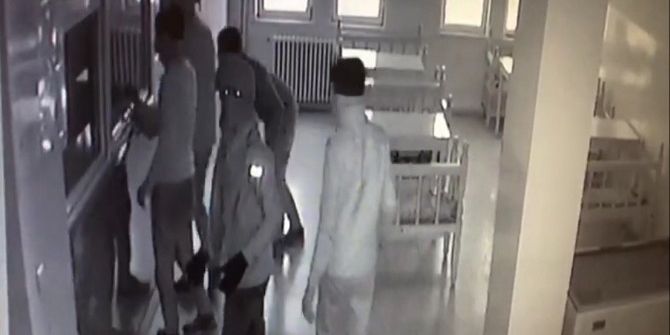 Okulları Soyan Çocuk Hırsızlar Kamerada