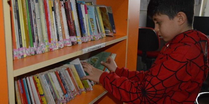11 Yaşındaki Umut Bir Yılda 665 Kitap Okudu