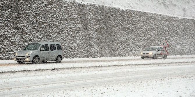 Zonguldak’ta Kar Yağışı Başladı