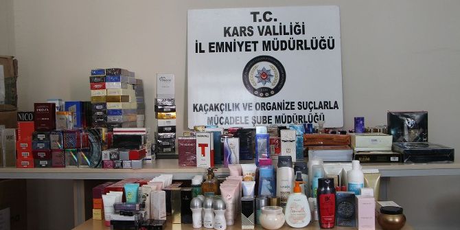 Kars’ta Benzin İstasyonunda Kaçak Akaryakıt, İçki Ve Sigara Ele Geçirildi