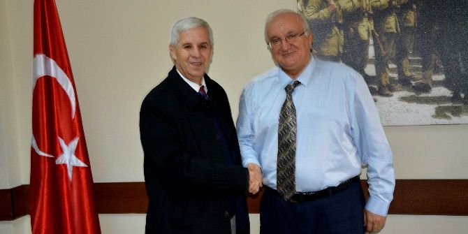 Başkan Toyran’dan Söke’nin Yeni Başhekimine Ziyaret