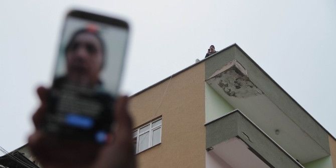 Canlı İntihar Girişimi