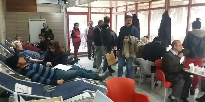 Besni’de Kan Bağışına Yoğun İlgi