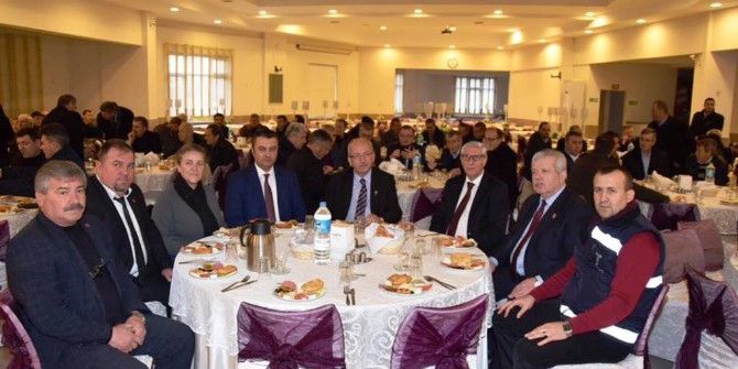 Başkan Albayrak Muhtarlar Ve Stk Temsilcileriyle Buluştu