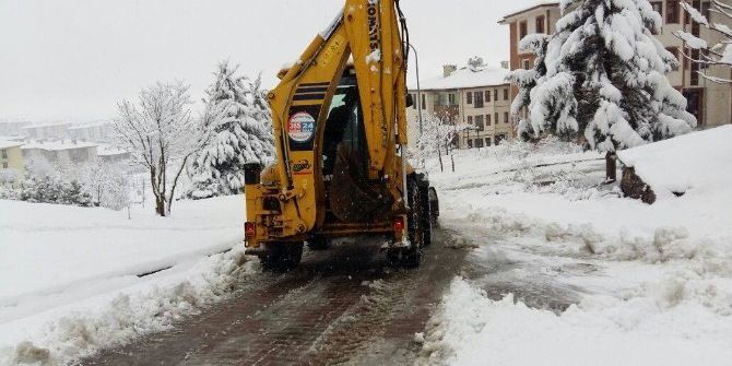 Düzce Belediyesi Kar İmleri Teyakkuzda
