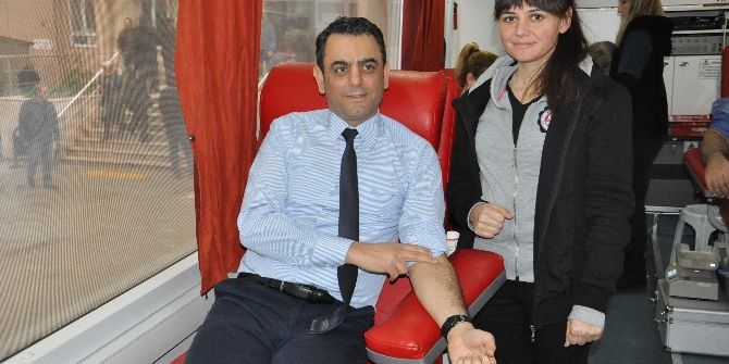 Çanakkale Devlet Hastanesinde Kan Bağışı