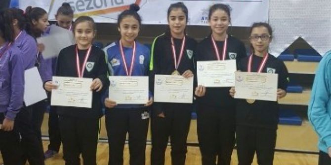 Manisa’da Bir Başarı Da Badmintondan