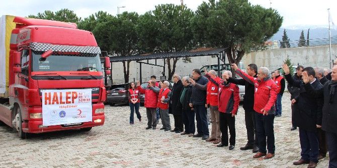 Üniversiteliler Harçlıklarıyla Halep’e Yardım Gönderdi
