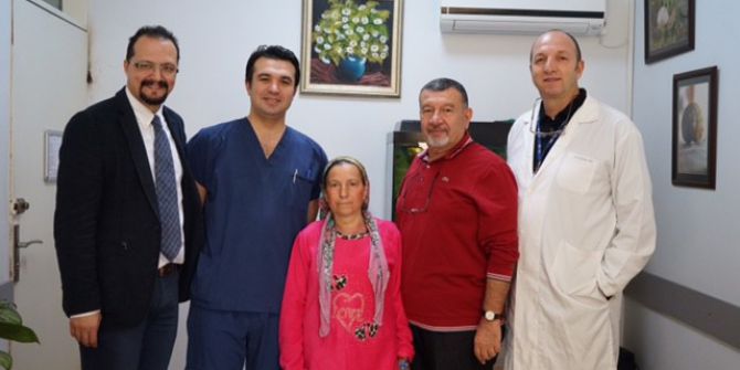 Koltuk Altından Ses Tellerine Zarar Vermeden Tiroid Ameliyatı