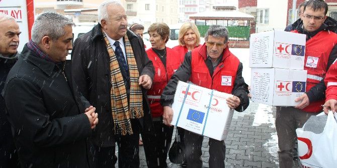 Kızılay’dan Suriyeli Ailelere Yardım