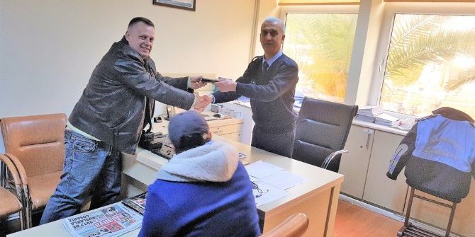 Alanya’da Zabıta Amirinin Bulduğu Cüzdan Sahibine Teslim Edildi