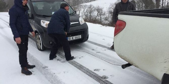Balıkesir’de Kar Yağışı Başladı
