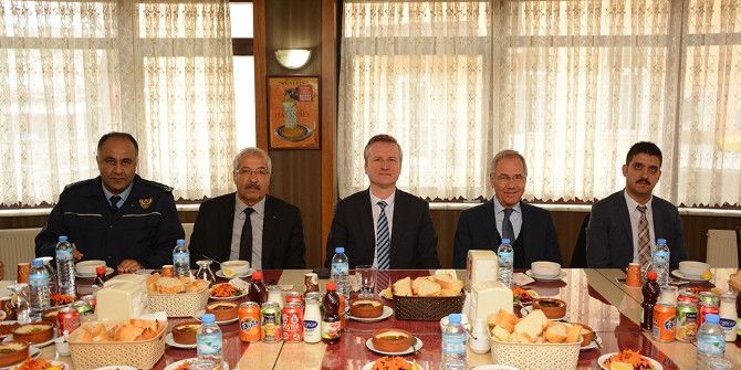 Başkan Acar, Şimşek’e Verilen Veda Yemeğine Katıldı