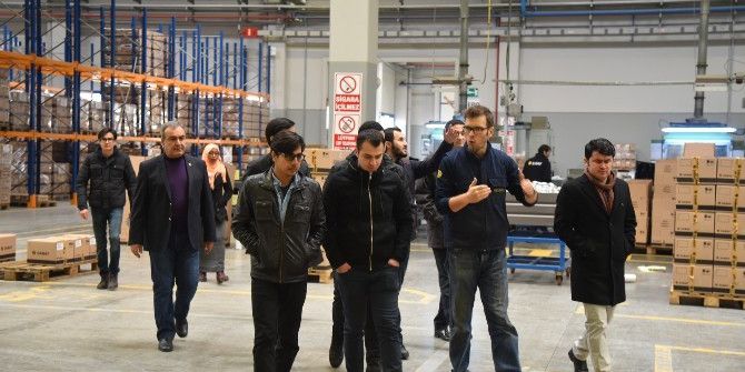 Yabancı Öğrenciler Fabrikada İncelemede Bulundu