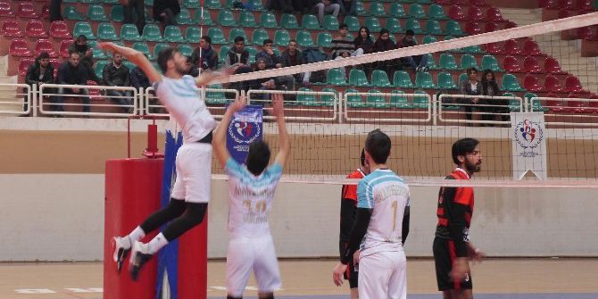 Haliliye Voleybol Takımı Diyarbakır’dan 3 Puanla Döndü