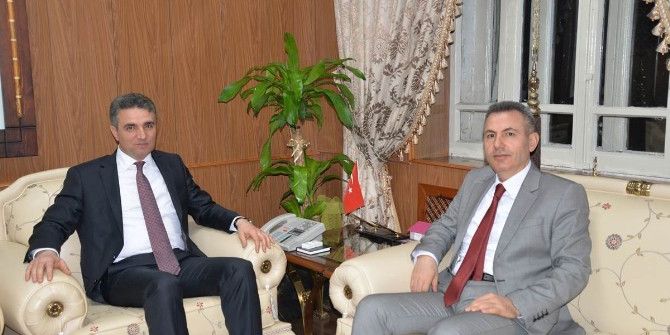 Bolu Valisi Baruş’tan Vali Elban’a Ziyaret