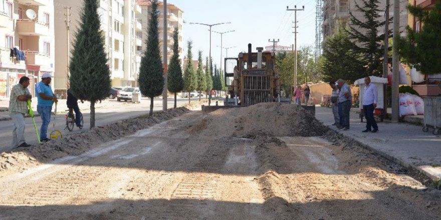 Ereğli Belediyesi Sıcak Asfalt Çalışmalarını Sürdürüyor