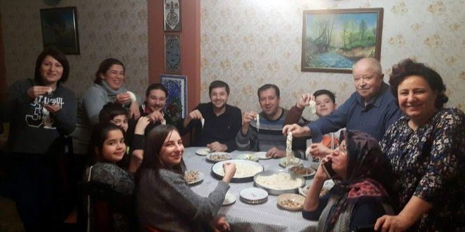 Kütahya’da Asırlık Helva Çekme Geleneği