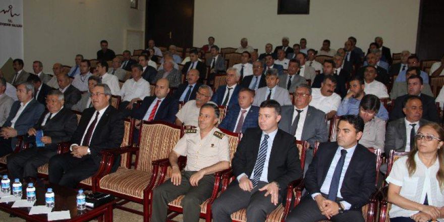 Vali Aktaş, Nevşehir’de Belediye Başkanları Ve Daire Müdürleri İle Toplantı Yaptı