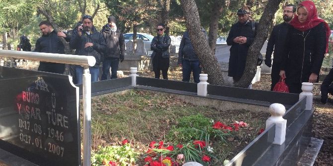 Türe Ve Narler Mezarları Başında Anıldı