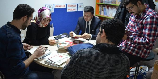 Gençlik Merkezi Gönüllüleri “Duvar” Gazeteciliği Yapacak