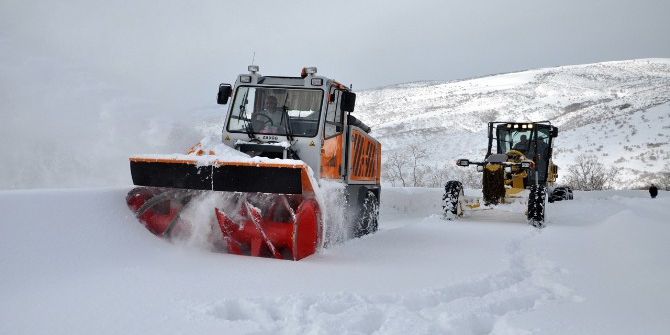 Tunceli’de 238 Köy Yolu Ulaşıma Kapandı