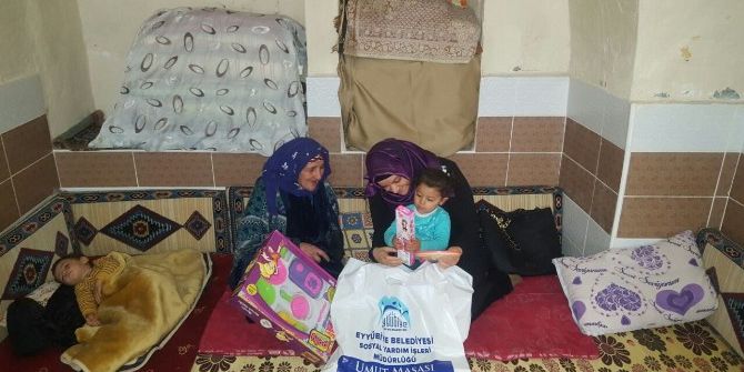 Eyyübiye’de Muhtaç Ailelere Yardım Eli