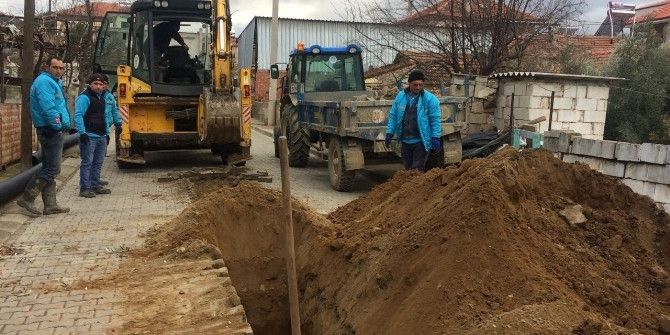 Sarıgöl’de Eskiyen Kanalizasyon Hatları Yenileniyor