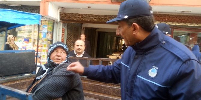 Gaziantep’te Dilenen Engelli Kadın Zabıtaları Şaşırttı