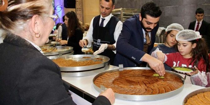 Emıtt’te Küçük Ellere Kadayıf Eğitimi