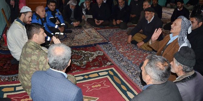 Emniyet Müdürü Ve Komutandan Halka Güven