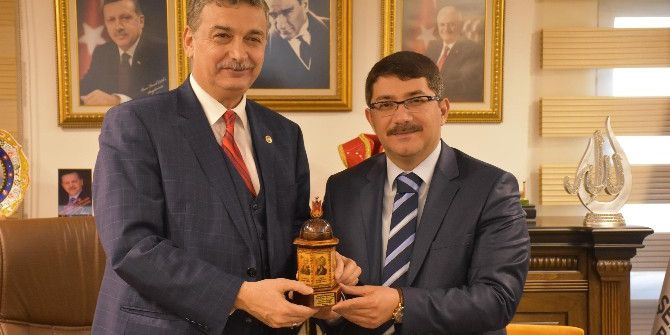 Ak Partili Güvenç Manisa’da Hasret Giderdi