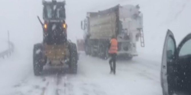 Sertavul Geçidi Ulaşıma Kapandı
