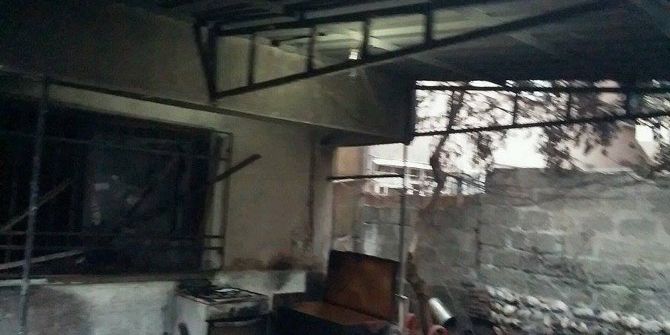 Ev Yangınında Patlayan Mutfak Tüpü Paniğe Neden Oldu