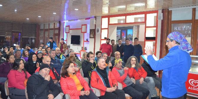 Dağcılar Süphan Dağı Tırmanışı İçin Bilgilendirildi