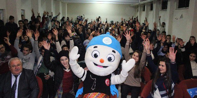 Bakan Kılıç, Olimpik Kış Festivalinin Maskotu ’Karbeyaz’ İle Buluştu