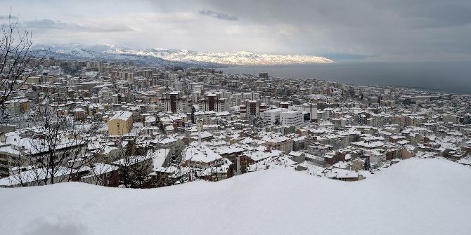 Trabzon Şehir Merkezi 1 Yılın Ardından Karla Tanıştı