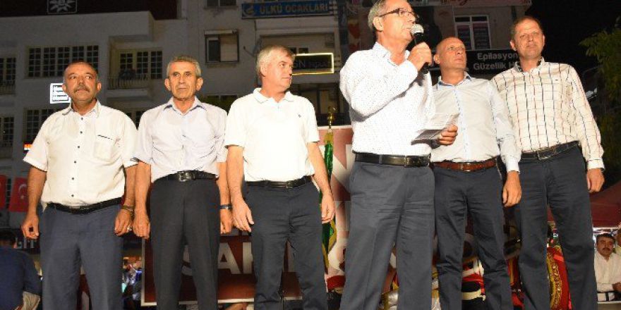 Manisalılar Demokrasi Nöbetini Sürdürüyor