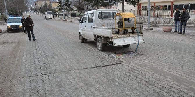 Söğütte Karasinek Ve Sivrisineklere Karşı Kışlak İlaçlama Yapıldı