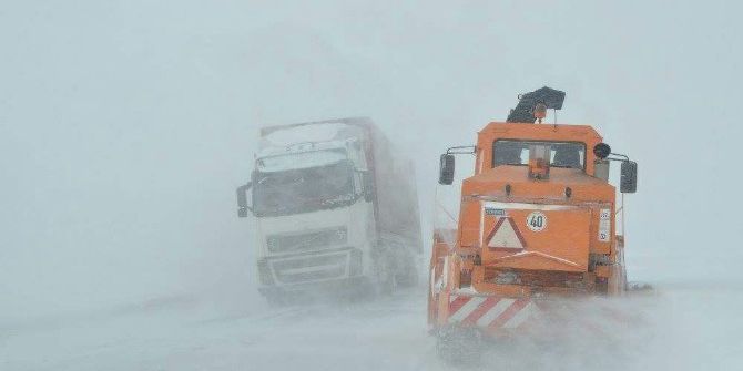 Karayollarının Karla Mücadelesi