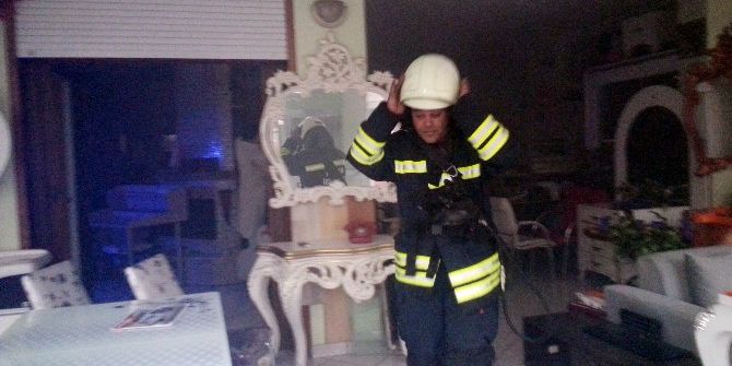 Mobilya Mağazasında Sobadan Yangın Çıktı