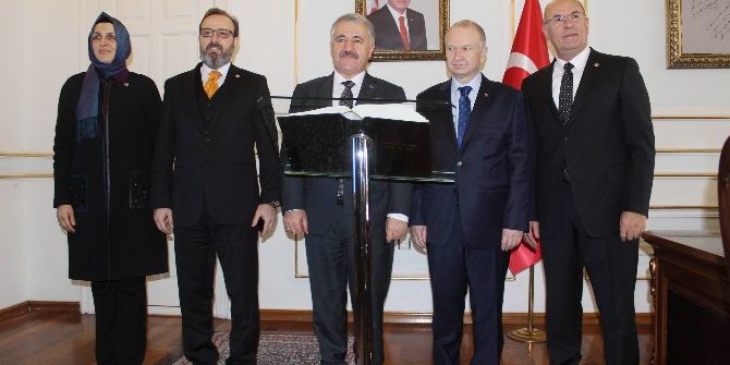 Bakan Arslan: "Dünyanın En Büyük Köprüsünü Yapmış Olacağız"