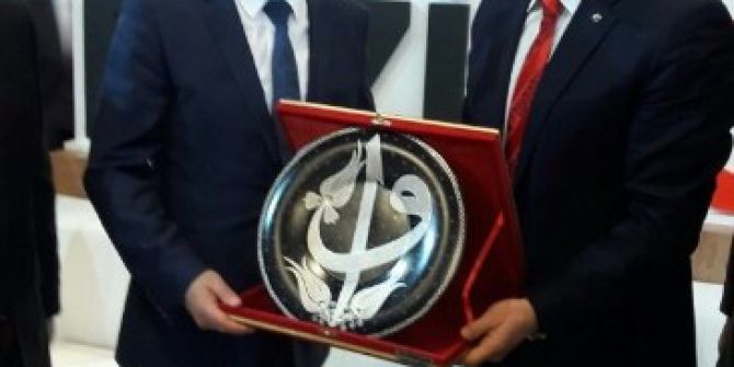 Hakkari Valiliğine Ödül