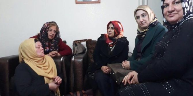 Ak Partili Kadınlardan Ev Ziyaretleri