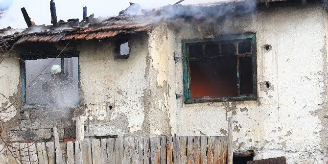 Ankara’da Metruk Binada Yangın