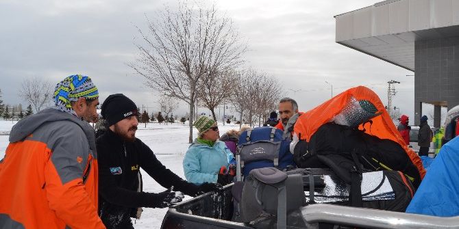 Dağcılar Eksi 40 Derecede Süphan Dağı’na Tırmanacak