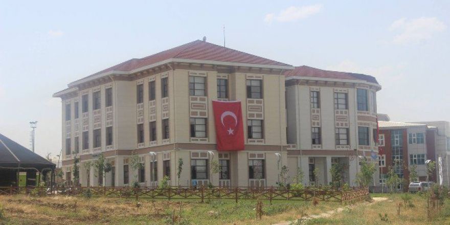 Muş’ta 6 Dekan Ve 5 Myo Müdürü İstifa Etti