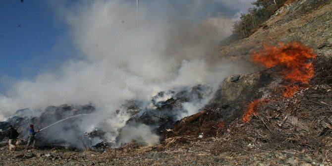 Marmaris’te Atık Yangını Korkuttu